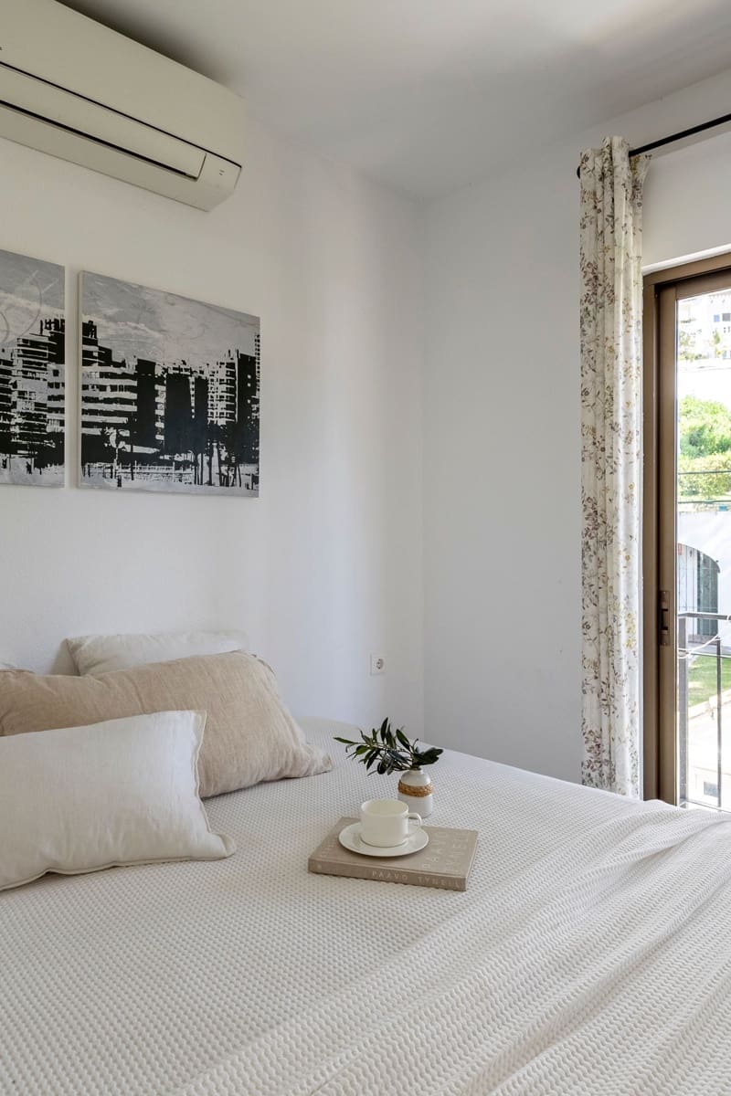 2 bedroom Apartment for sale in Benalmadena with pool - € 350,000 (Ref: 9842005)