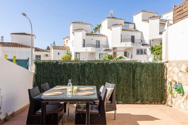 2 soveværelse Lejlighed til salg i Zona Centro Comercial Torrequebrada, Benalmádena med swimmingpool - € 350.000 (Ref: 9842005)