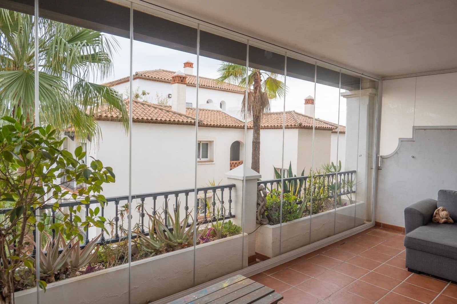 2 bedroom Apartment for sale in Mijas Costa with pool - € 385,000 (Ref: 9844481)