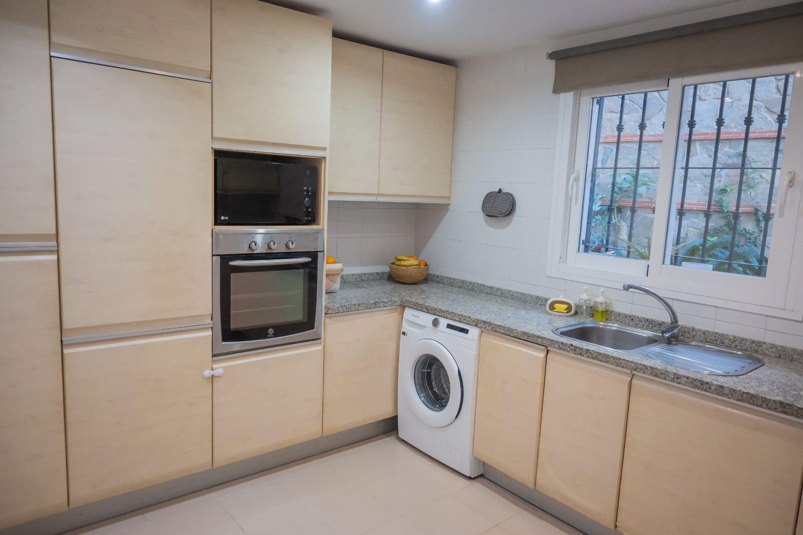 2 bedroom Apartment for sale in Mijas Costa with pool - € 385,000 (Ref: 9844481)