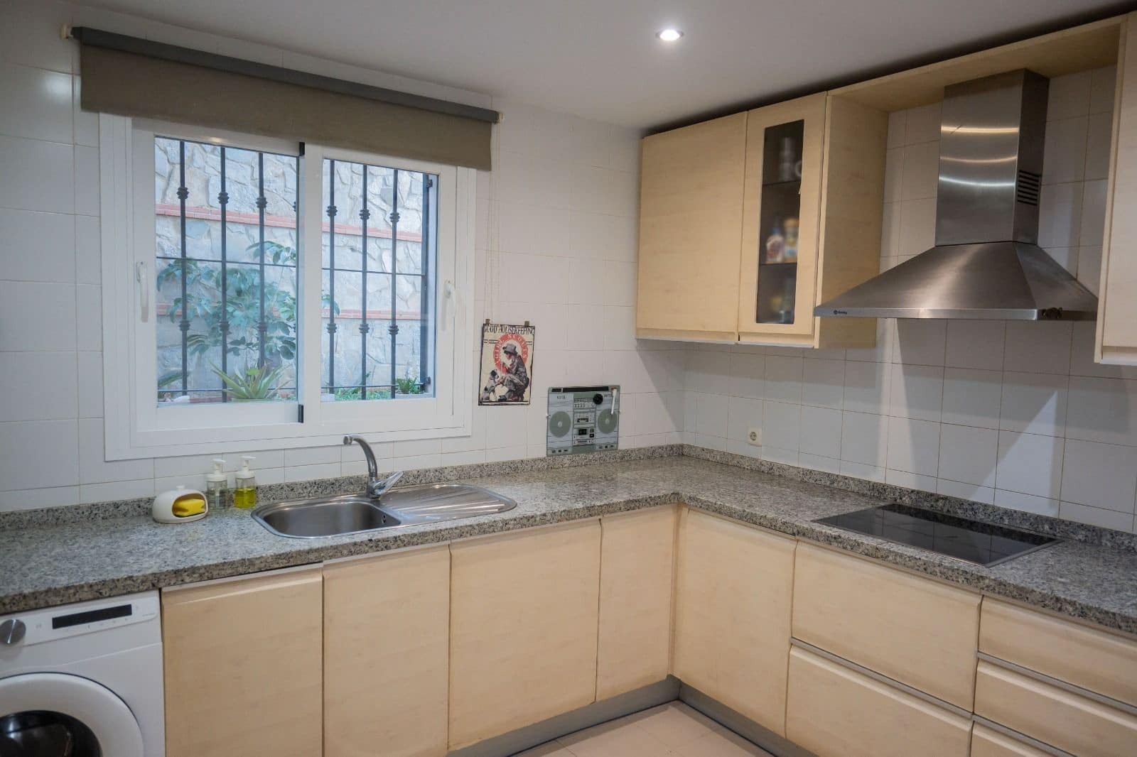 2 bedroom Apartment for sale in Mijas Costa with pool - € 385,000 (Ref: 9844481)