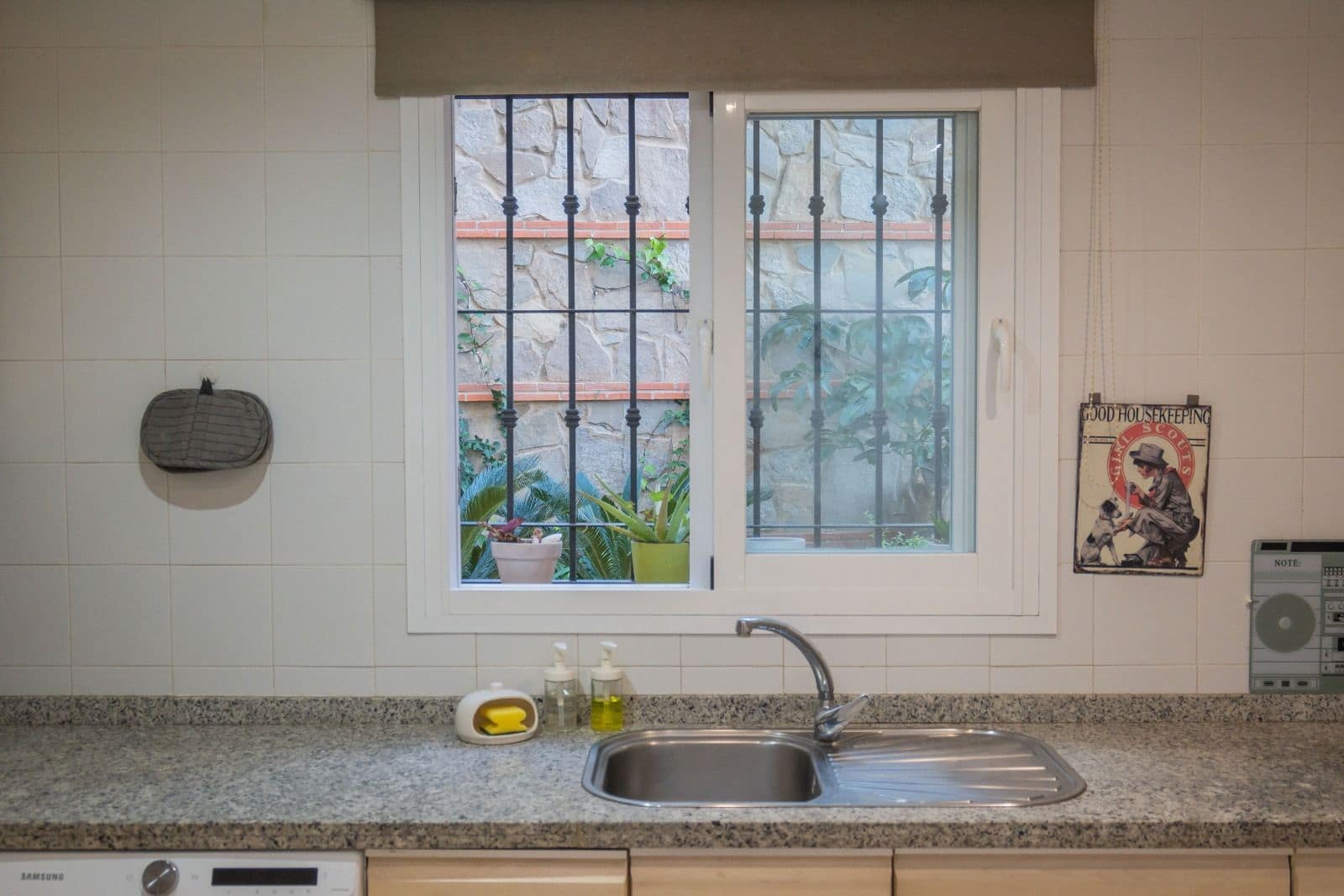 2 bedroom Apartment for sale in Mijas Costa with pool - € 385,000 (Ref: 9844481)