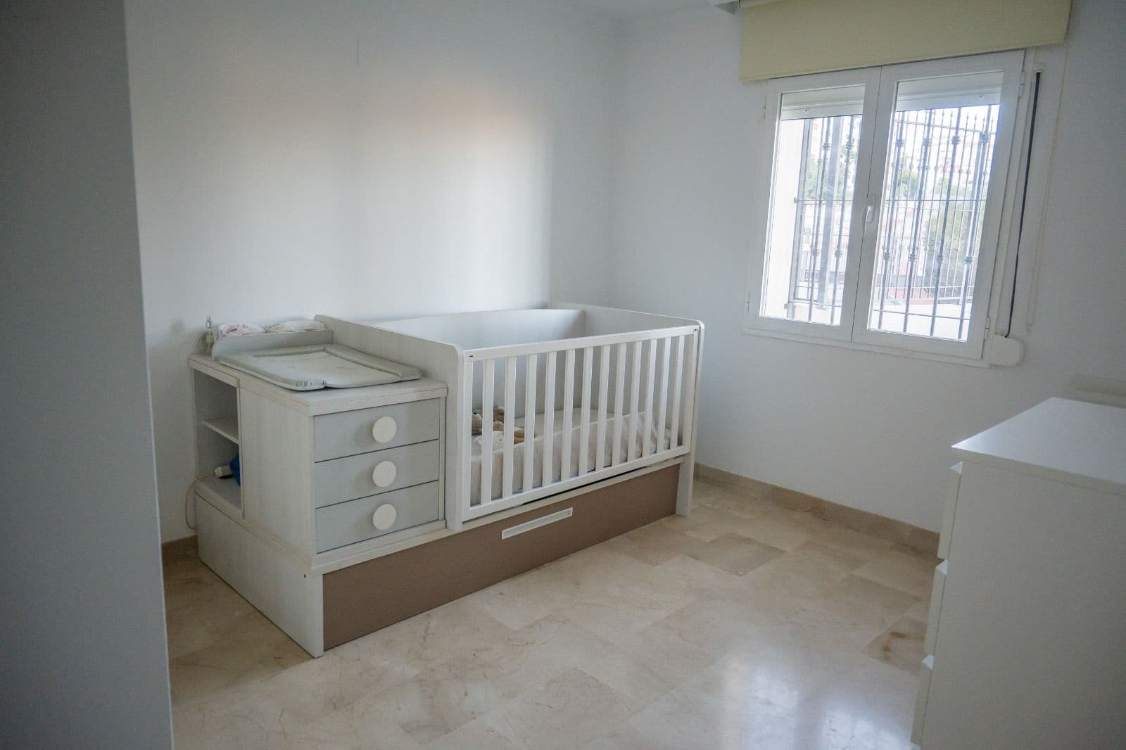 2 bedroom Apartment for sale in Mijas Costa with pool - € 385,000 (Ref: 9844481)