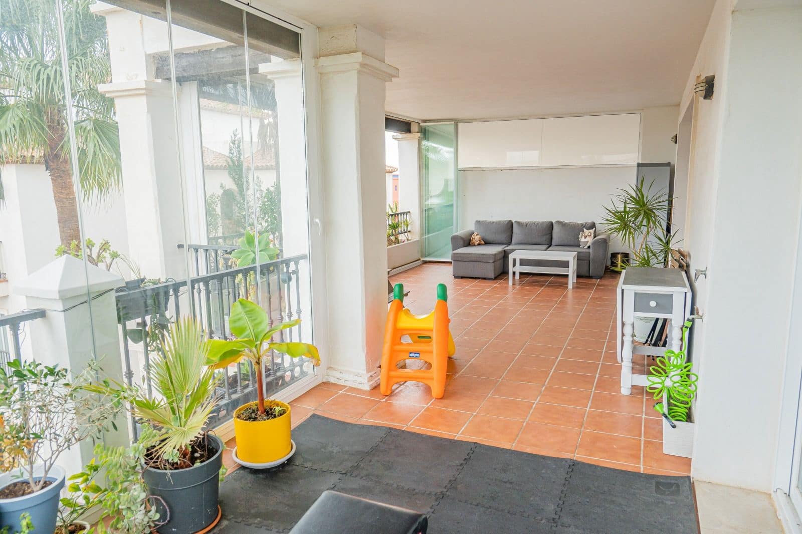 2 bedroom Apartment for sale in Mijas Costa with pool - € 385,000 (Ref: 9844481)