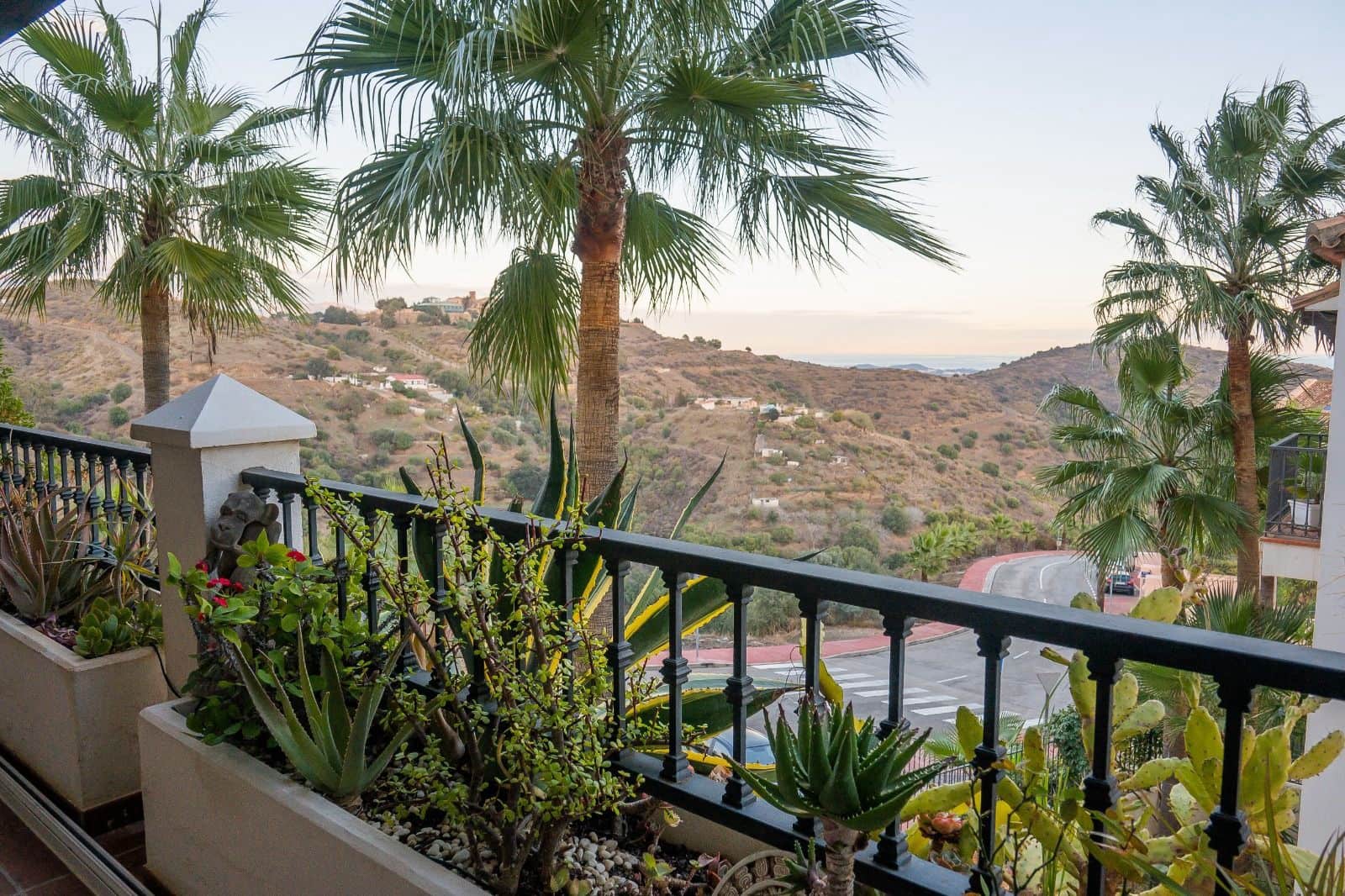 2 bedroom Apartment for sale in Mijas Costa with pool - € 385,000 (Ref: 9844481)