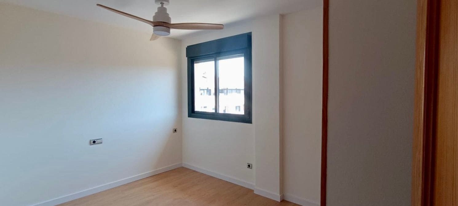 4 bedroom Penthouse for rent in Palma de Mallorca with garage - € 2,400 (Ref: 9848221)