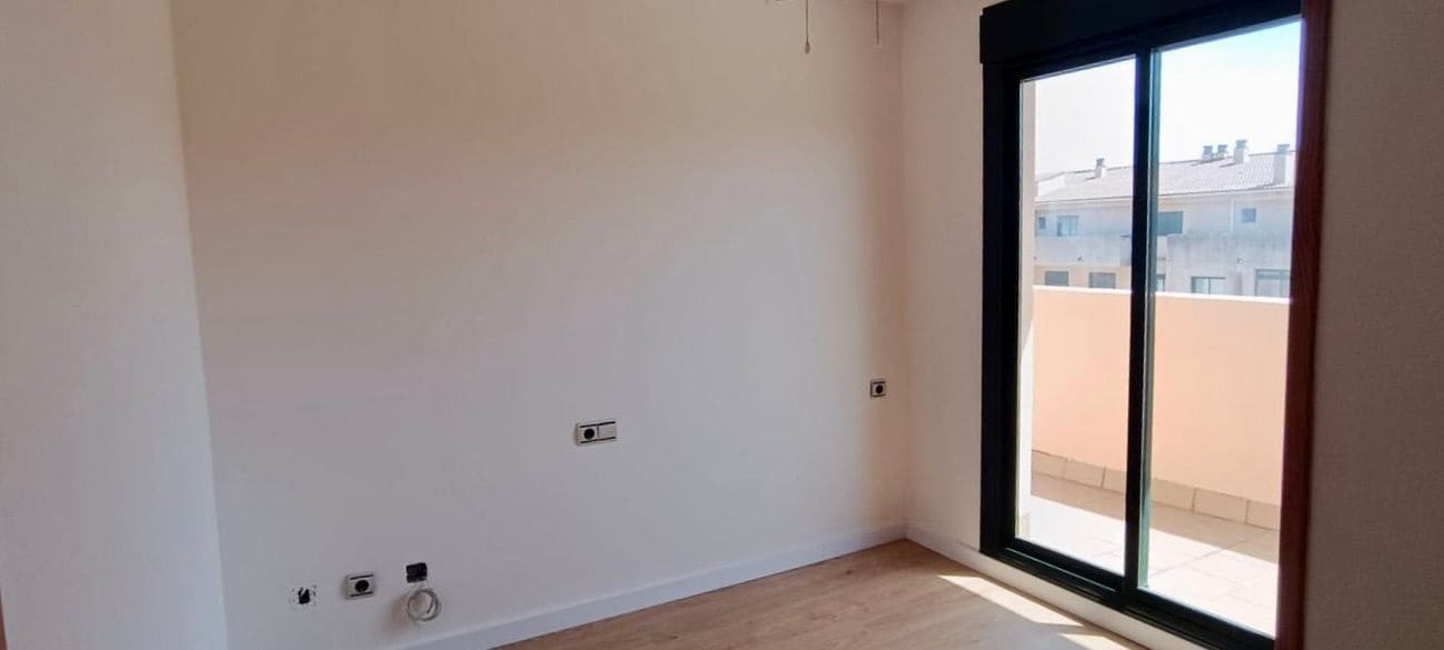 4 bedroom Penthouse for rent in Palma de Mallorca with garage - € 2,400 (Ref: 9848221)