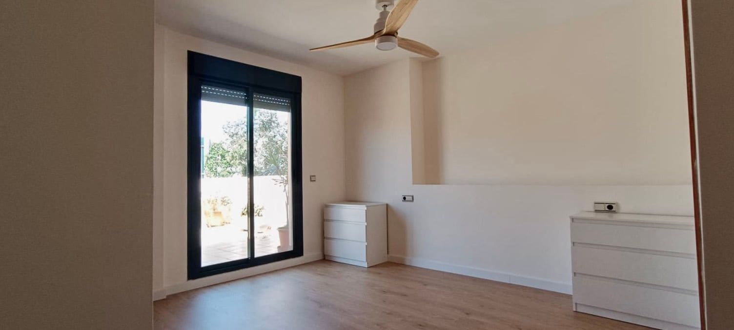 4 bedroom Penthouse for rent in Palma de Mallorca with garage - € 2,400 (Ref: 9848221)