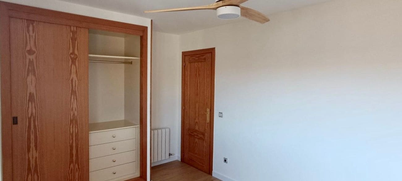 4 bedroom Penthouse for rent in Palma de Mallorca with garage - € 2,400 (Ref: 9848221)