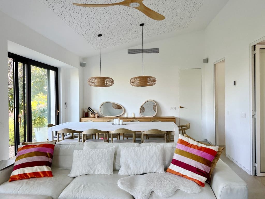 Finca/Casa Rural de 4 habitaciones en Palma de Mallorca en alquiler con piscina - 14.000 € (Ref: 9849855)