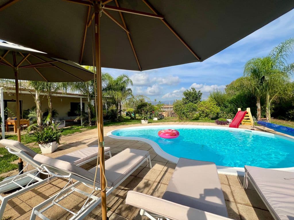 Finca/Casa Rural de 4 habitaciones en Palma de Mallorca en alquiler con piscina - 14.000 € (Ref: 9849855)