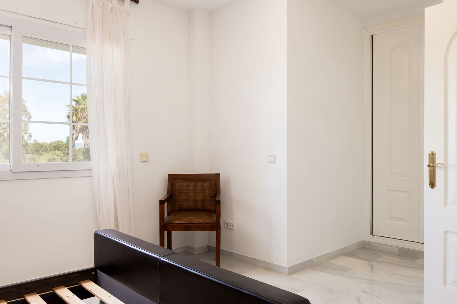 2 quarto Casa em Banda para venda em Alhaurin de la Torre - 419 000 € (Ref: 9850577)