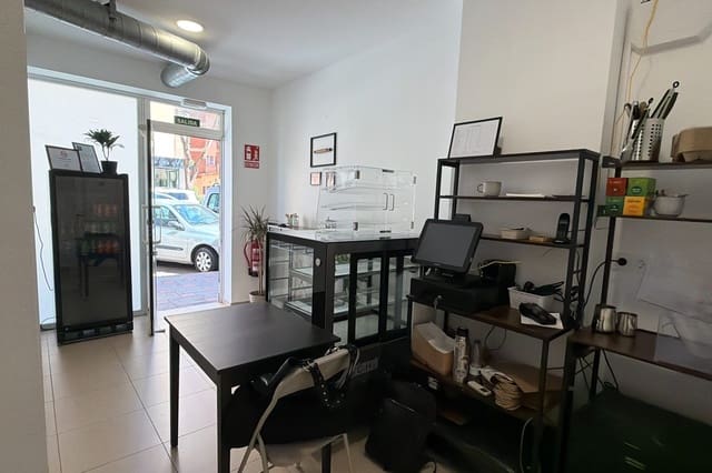 1 soverom Kommersiell til salgs i Centro ciudad, Fuengirola - € 35 000 (Ref: 9854409)