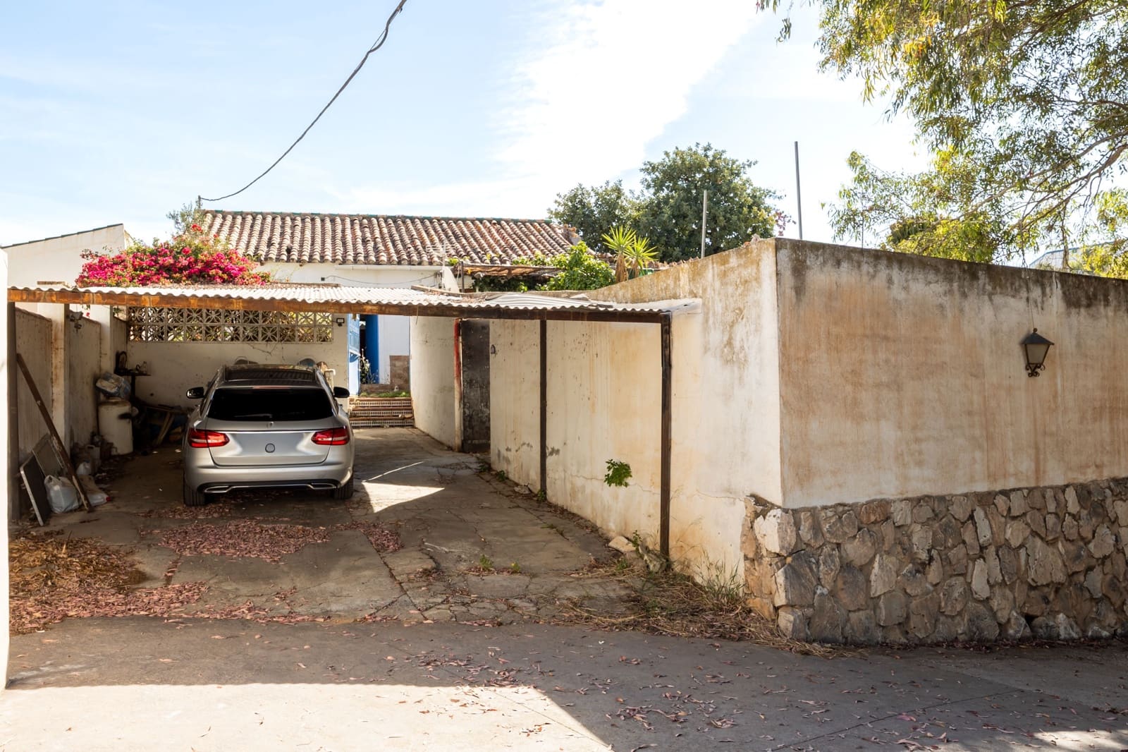 Hus til salgs i Malaga by med svømmebasseng - € 550 000 (Ref: 9855932)