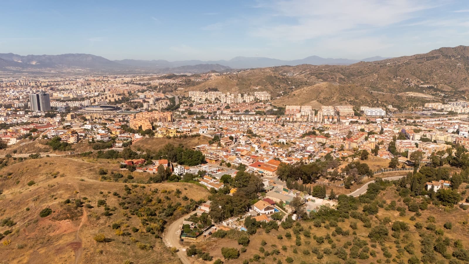 Hus til salgs i Malaga by med svømmebasseng - € 550 000 (Ref: 9855932)