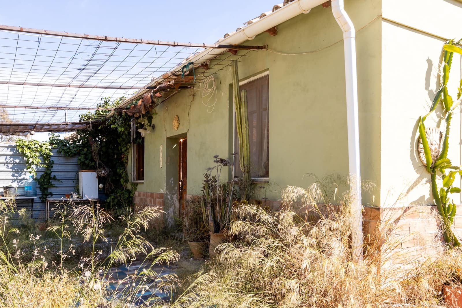 Hus til salgs i Malaga by med svømmebasseng - € 550 000 (Ref: 9855932)