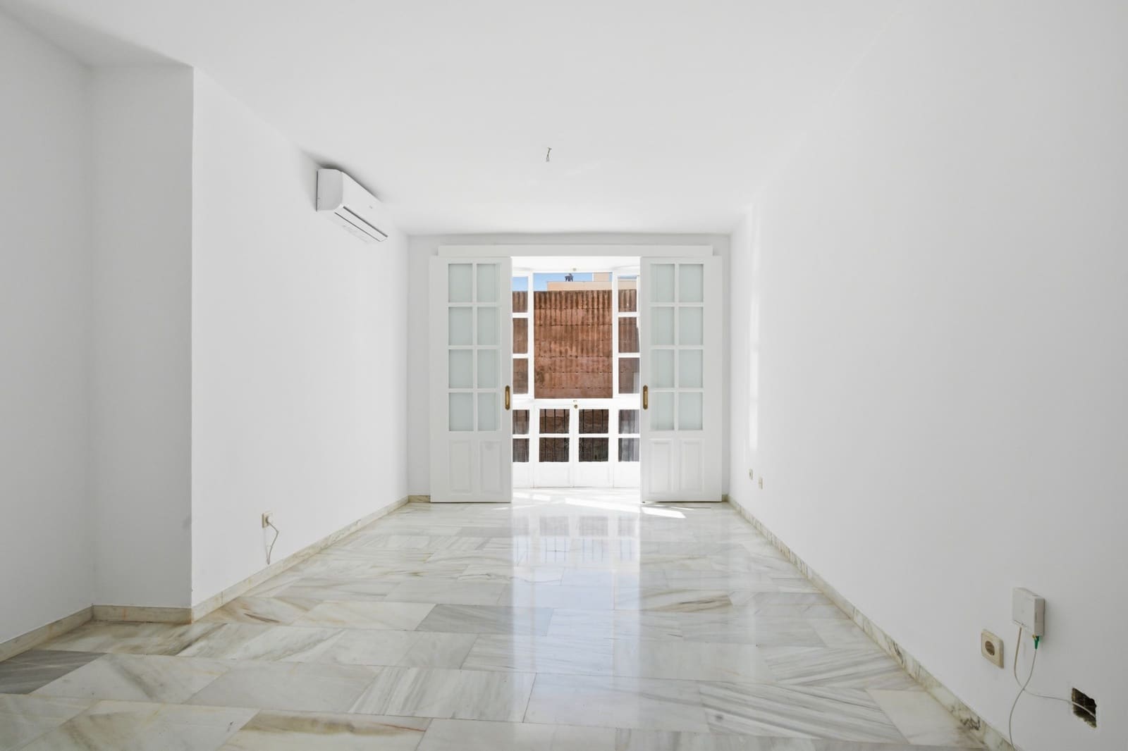 3 bedroom Apartment for rent in Malaga city with garage - € 1,500 (Ref: 9856327)