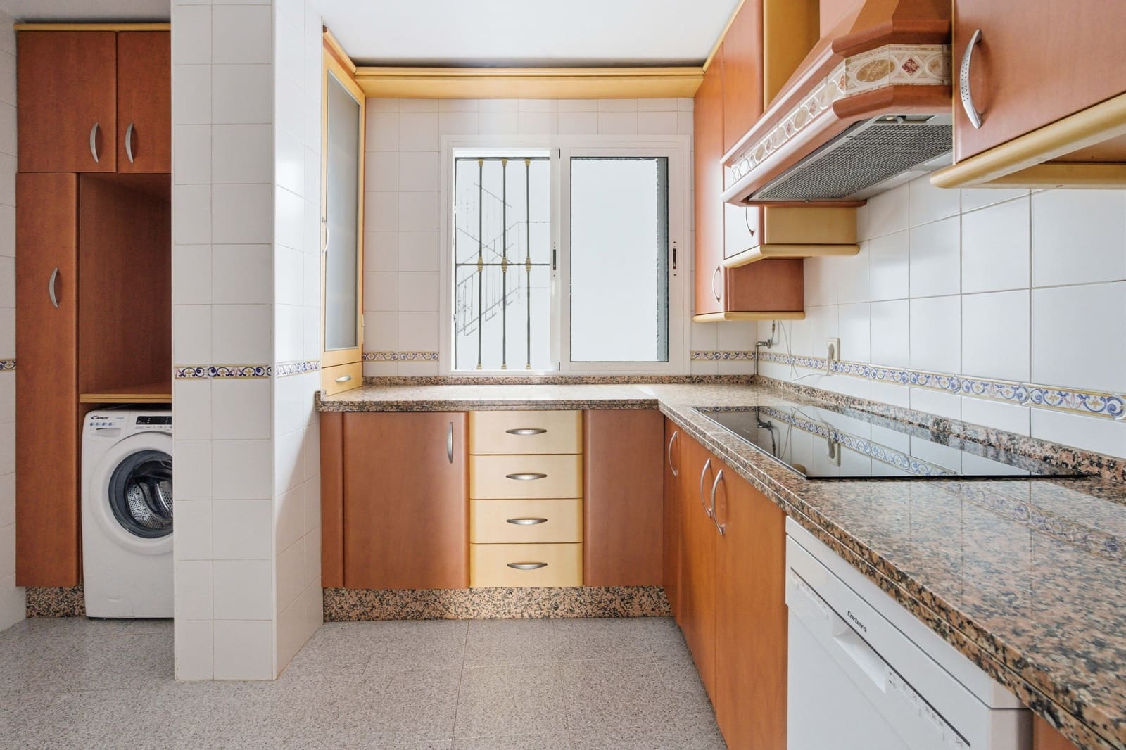 3 bedroom Apartment for rent in Malaga city with garage - € 1,500 (Ref: 9856327)