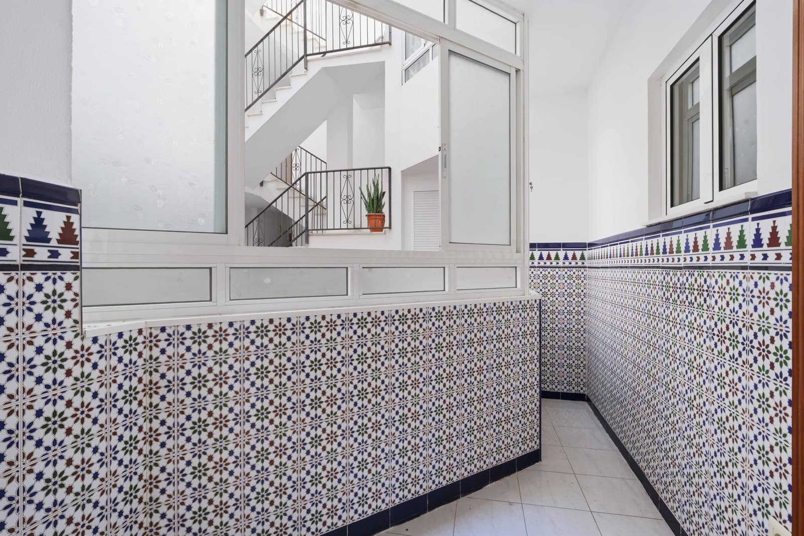 3 bedroom Apartment for rent in Malaga city with garage - € 1,500 (Ref: 9856327)
