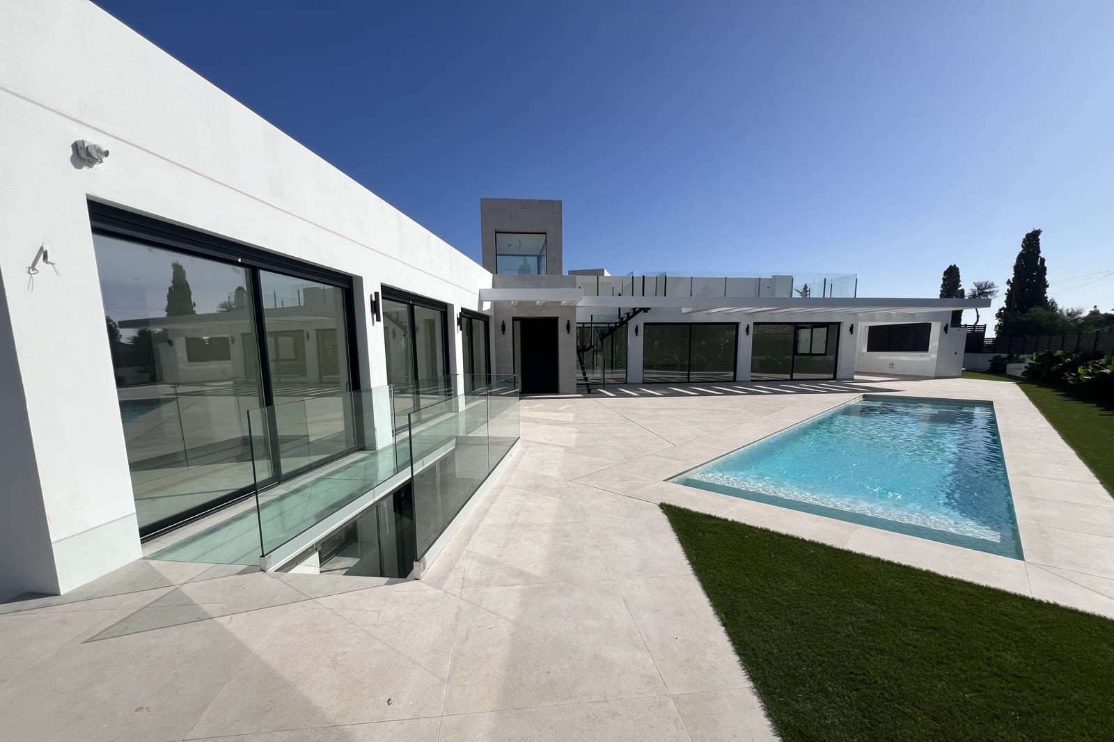 6 sypialnia Willa na sprzedaż w Mijas Costa z basenem - 2 548 000 € (Ref: 9860821)