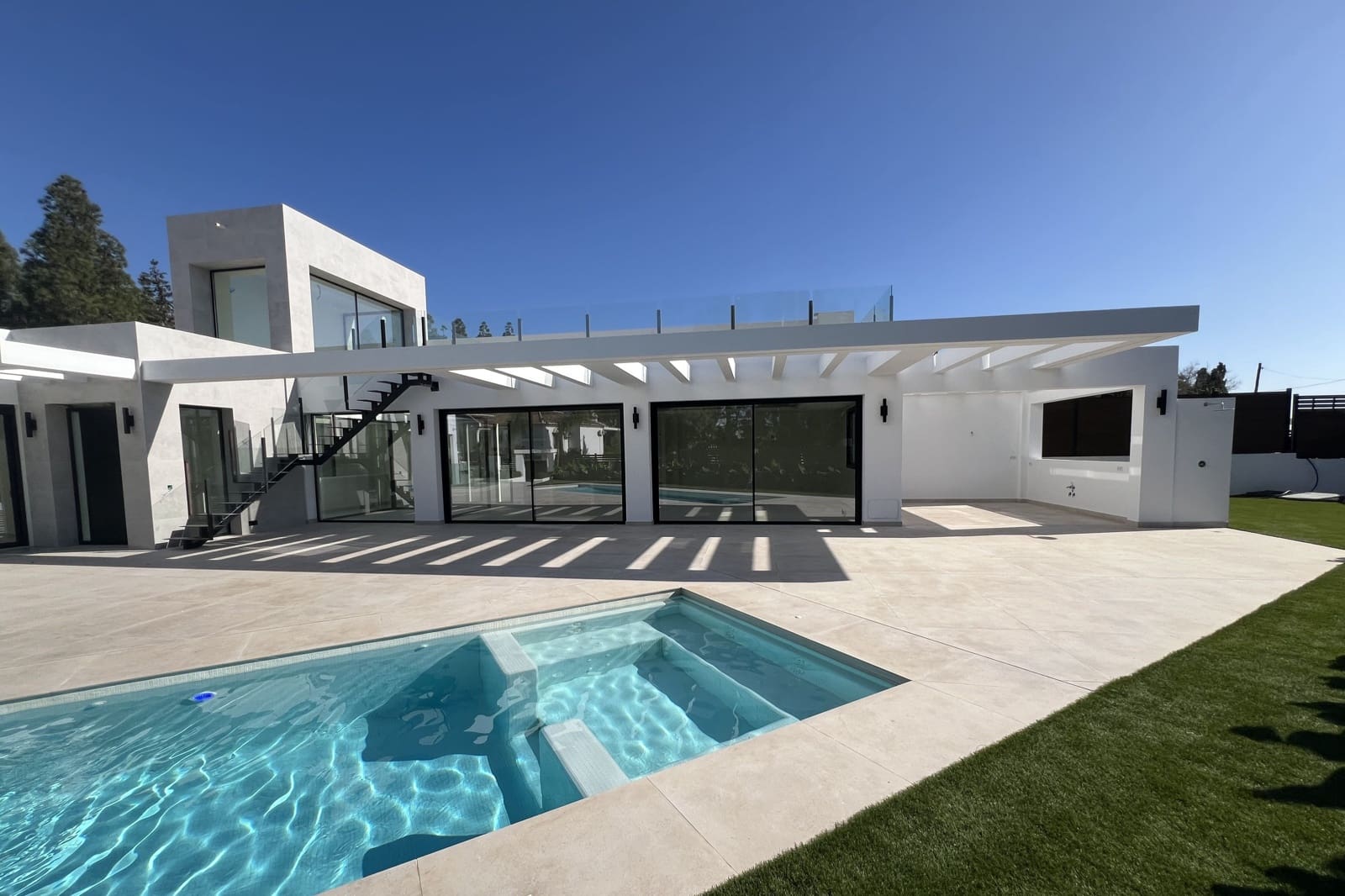 6 sypialnia Willa na sprzedaż w Mijas Costa z basenem - 2 548 000 € (Ref: 9860821)