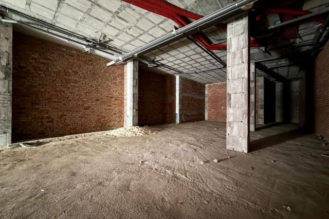 Erhverv til leje i Centro ciudad, Fuengirola - € 2.900 (Ref: 9860989)