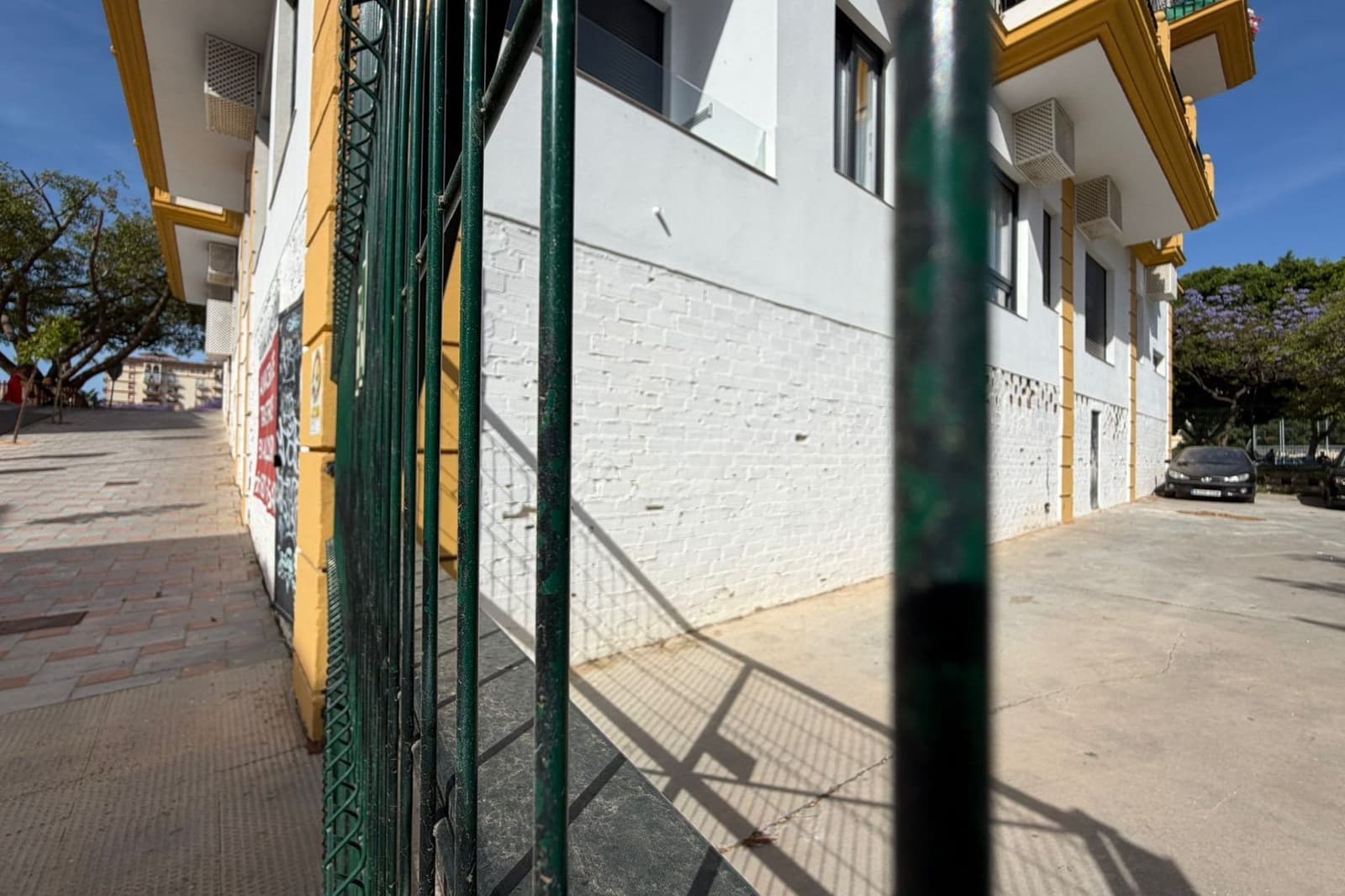 Commercial for rent in Fuengirola - € 1,900 (Ref: 9861415)