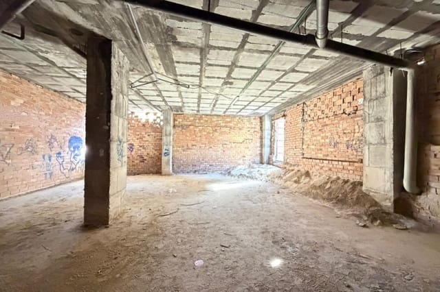 Erhverv til leje i Los Boliches , Fuengirola - € 1.900 (Ref: 9861415)