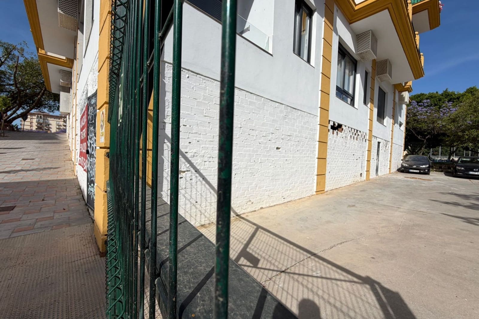 Commercial for rent in Fuengirola - € 1,900 (Ref: 9861415)