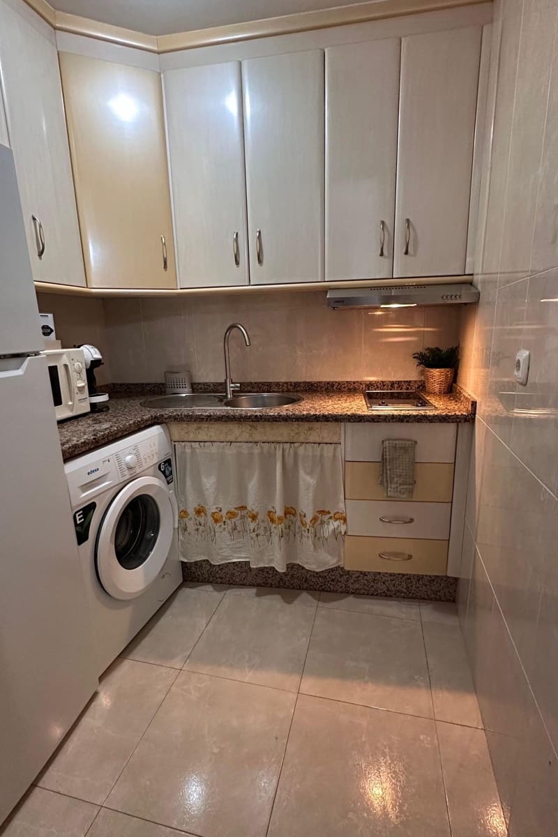 2 bedroom Apartment for sale in Antequera - € 195,000 (Ref: 9863907)