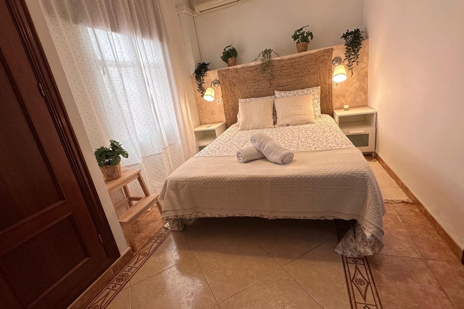2 bedroom Apartment for sale in Antequera - € 195,000 (Ref: 9863907)