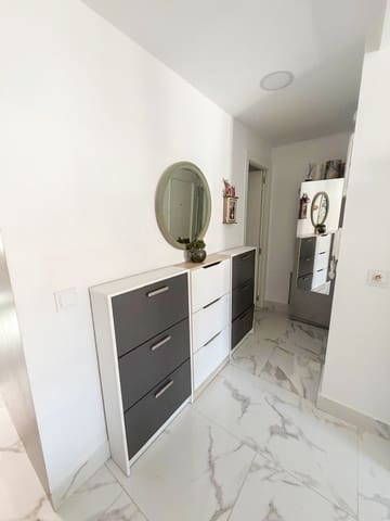3 bedroom Flat for sale in Jaén city - € 95,000 (Ref: 9867456)