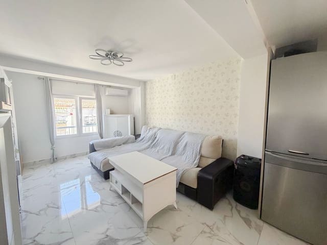 3 bedroom Flat for sale in Jaén city - € 95,000 (Ref: 9867456)