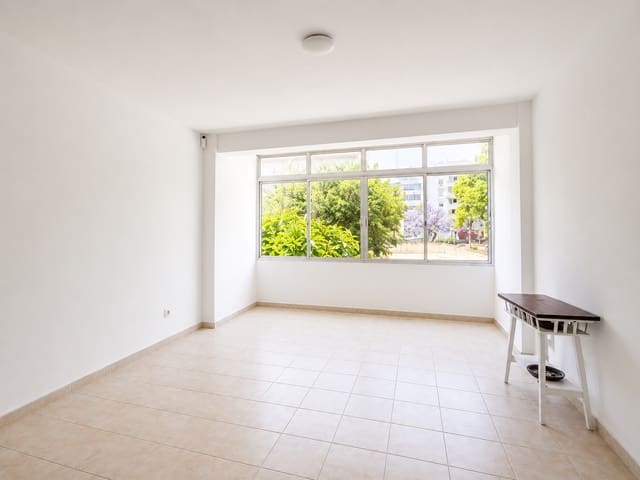 3 soveværelse Lejlighed til salg i Casco Antiguo, Marbella - € 329.000 (Ref: 9867681)