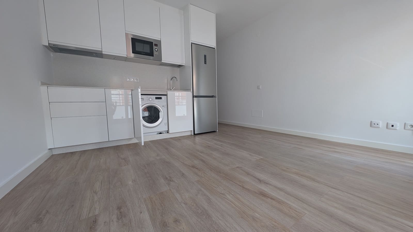2 soveværelse Lejlighed til salg i Mijas Costa - € 220.000 (Ref: 9870436)