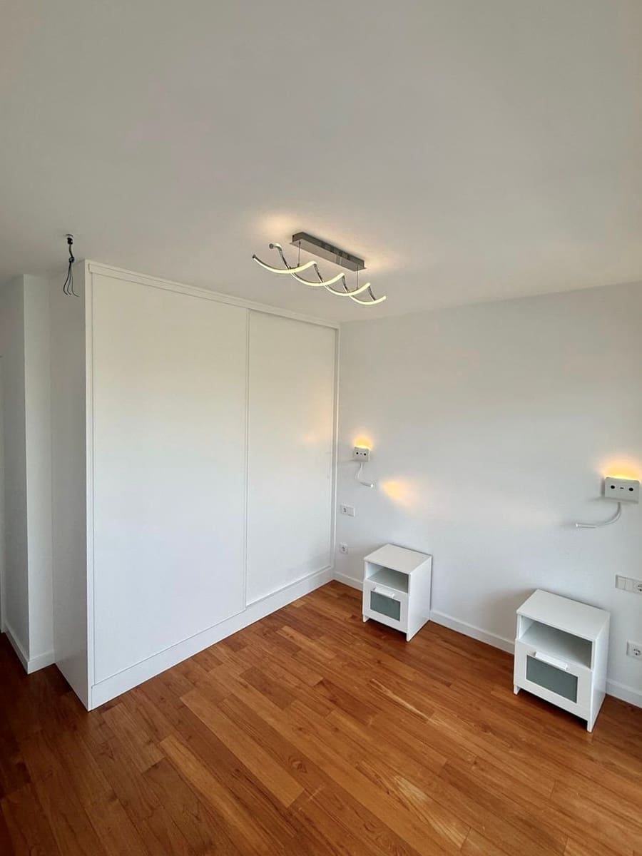 4 soveværelse Byhus til leje i Palma de Mallorca med swimmingpool garage - € 4.700 (Ref: 9872397)