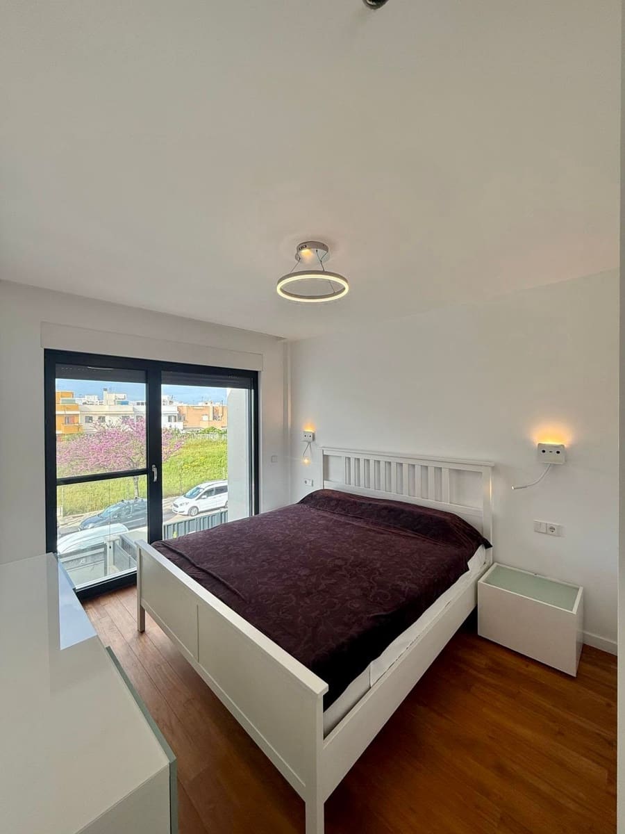 4 soveværelse Byhus til leje i Palma de Mallorca med swimmingpool garage - € 4.700 (Ref: 9872397)