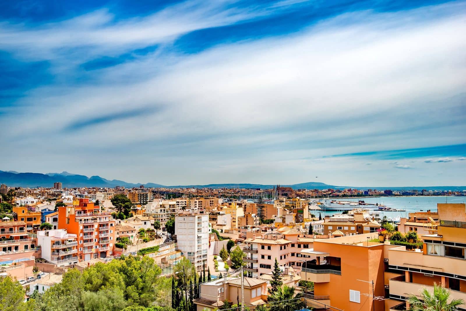 2 soveværelse Lejlighed til leje i Palma de Mallorca med swimmingpool garage - € 3.300 (Ref: 9875571)