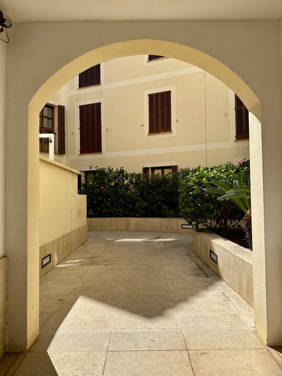 2 soveværelse Lejlighed til leje i Palma de Mallorca med garage - € 3.500 (Ref: 9877231)