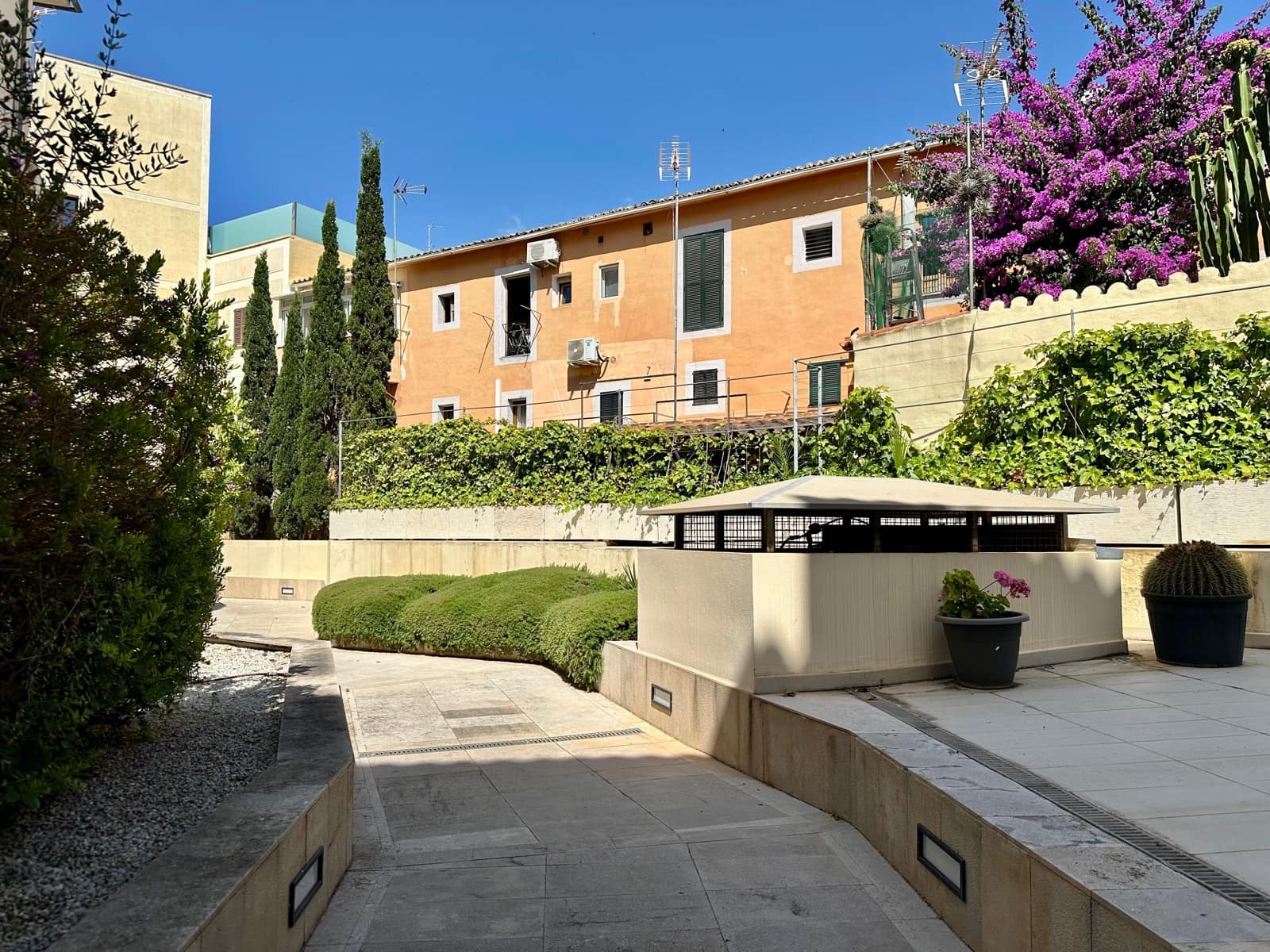 2 soveværelse Lejlighed til leje i Palma de Mallorca med garage - € 3.500 (Ref: 9877231)