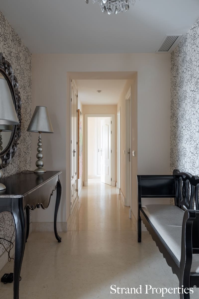 Apartamento de 4 habitaciones en Benahavís en venta con piscina - 1.490.000 € (Ref: 9877775)