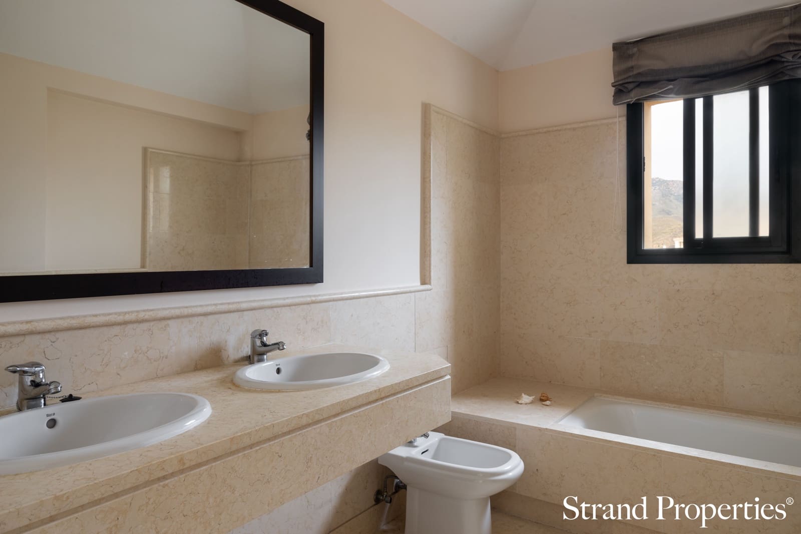 Apartamento de 4 habitaciones en Benahavís en venta con piscina - 1.490.000 € (Ref: 9877775)