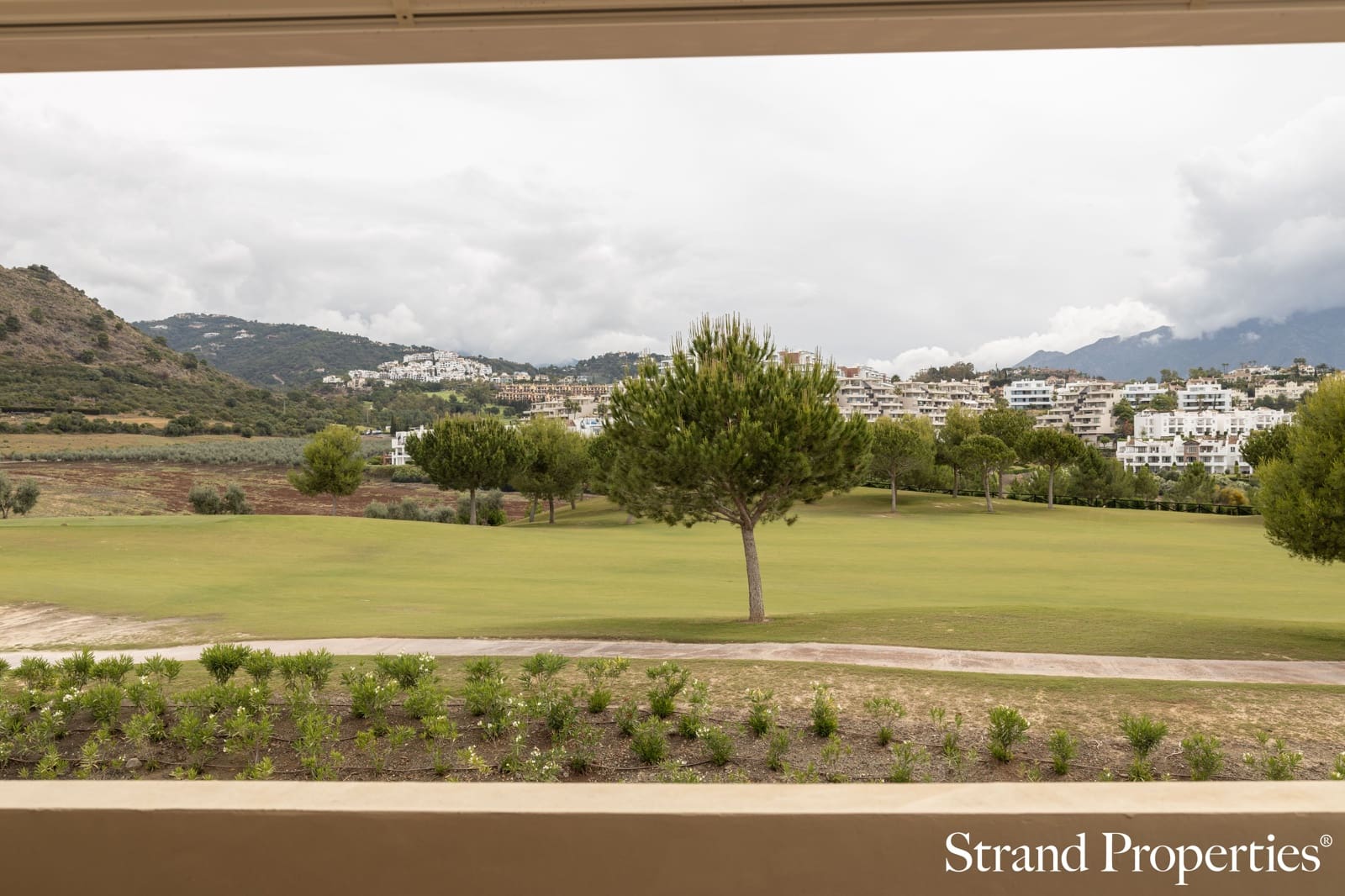 Apartamento de 4 habitaciones en Benahavís en venta con piscina - 1.490.000 € (Ref: 9877775)