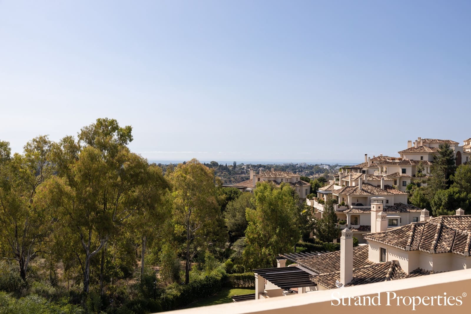 Apartamento de 4 habitaciones en Benahavís en venta con piscina - 1.490.000 € (Ref: 9877775)