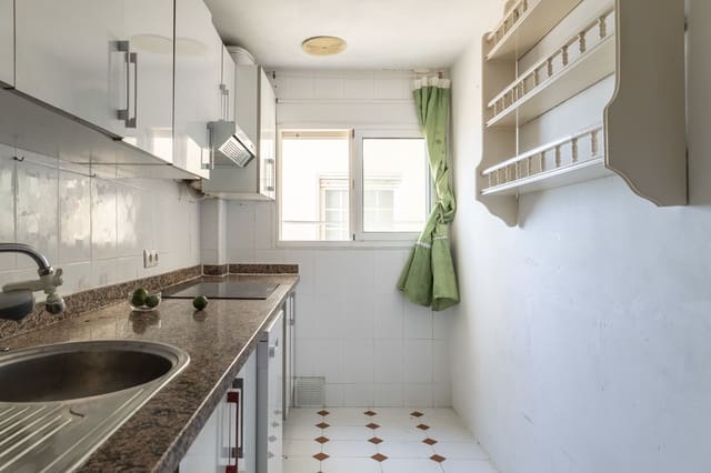 2 sypialnia Apartament na sprzedaż w Zona Puerto Deportivo, Fuengirola - 350 000 € (Ref: 9879492)