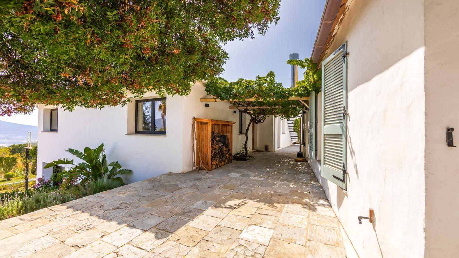 Chalet de 4 habitaciones en Tarifa en venta con piscina - 2.950.000 € (Ref: 9879716)