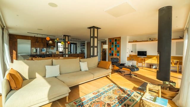 Chalet de 4 habitaciones en Tarifa en venta con piscina - 2.950.000 € (Ref: 9879716)