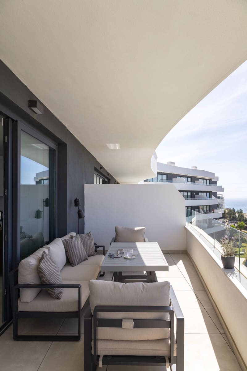 Apartamento de 2 habitaciones en Fuengirola en venta con piscina garaje - 520.000 € (Ref: 9880300)