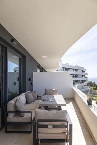 Apartamento de 2 habitaciones en El Higuerón, Fuengirola en venta con piscina garaje - 520.000 € (Ref: 9880300)