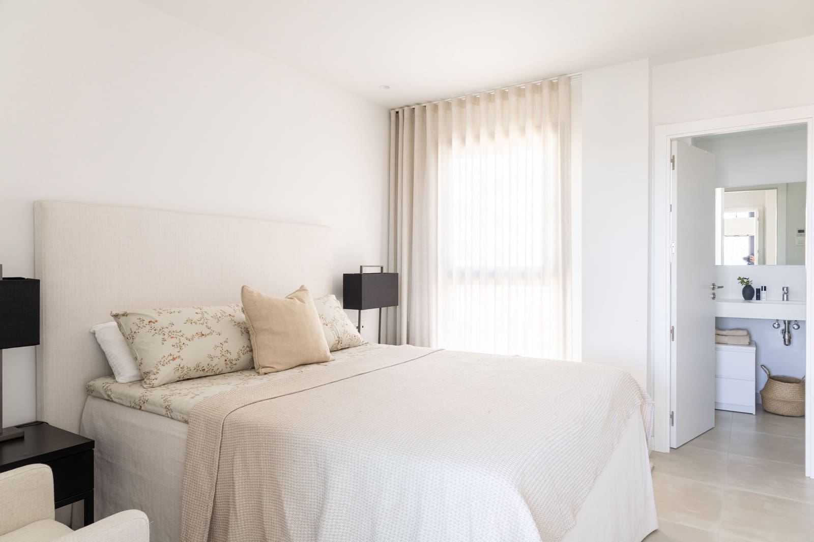 Apartamento de 2 habitaciones en Fuengirola en venta con piscina garaje - 520.000 € (Ref: 9880300)
